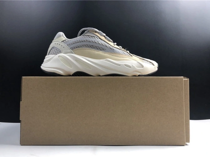 Cream 700 Cream V2 Adidas Yeezy GY7924 Boost 0727
